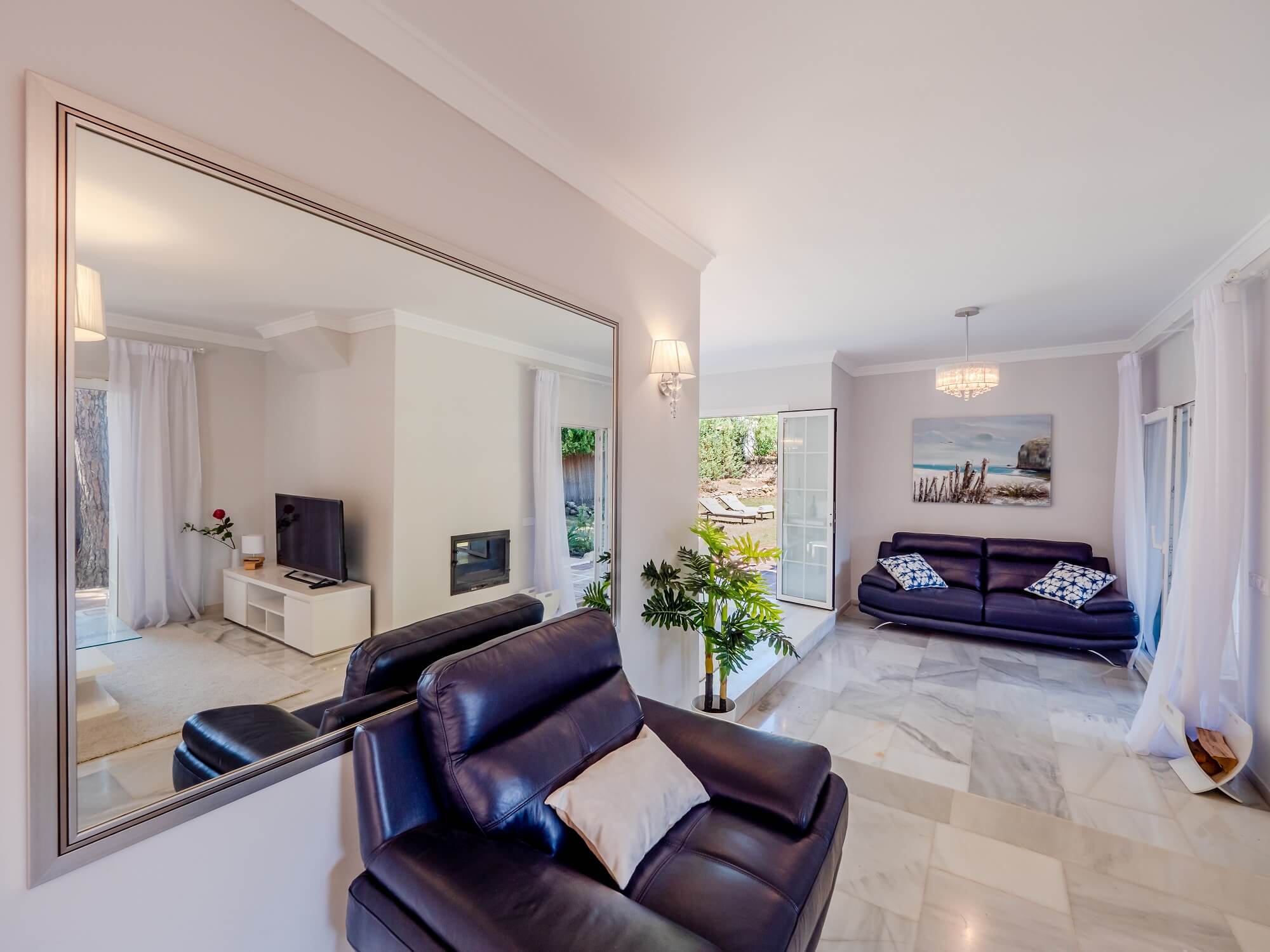 Дизайн интерьера дом в Марбелье, Коста дель Соль сделан нашей студией интерьерного дизайна "Tania Marbella Interior Design". Стиль интерьера: современный.